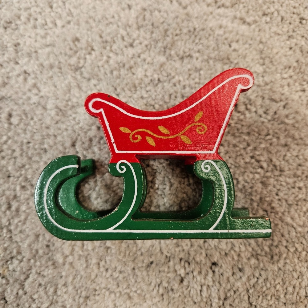 VTG Set of 4 Wooden Mini Christmas Sleigh Decorations Red Green Holiday Village